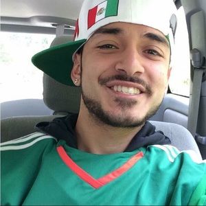 Meet your Posher, Brandon